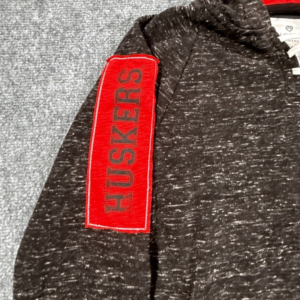 Nebraska Cornhuskers Hoodie Womens M Colosseum Huskers NCAA Black Red NWT - Picture 3 of 8